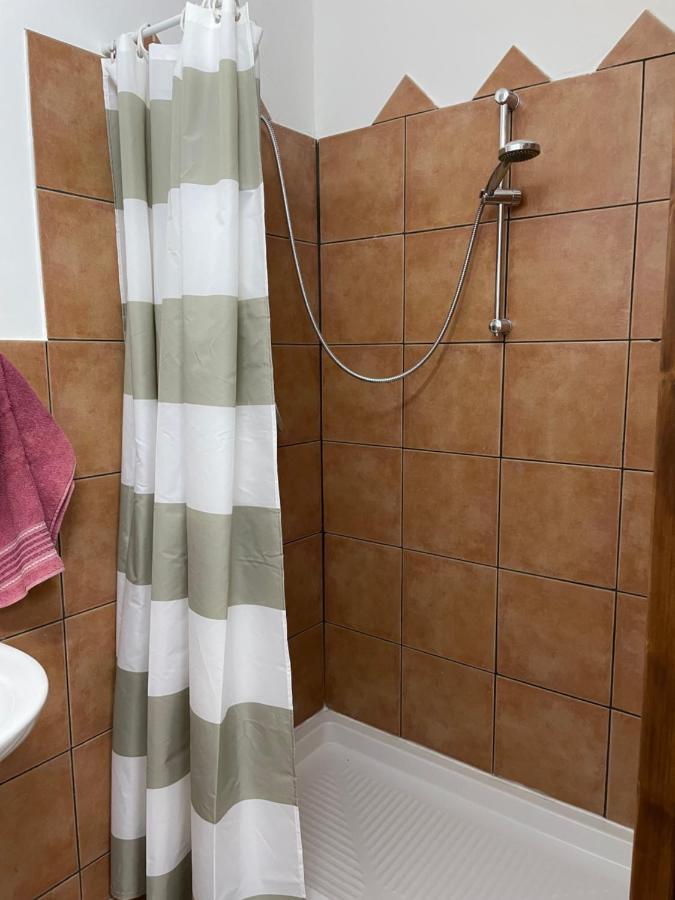 Monolocale Deluxe A 2,7 Km Dal Mare Per 2 Persone Apartment Siderno Exterior foto
