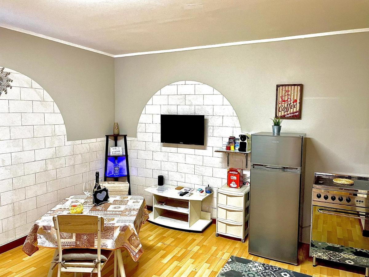 Monolocale Deluxe A 2,7 Km Dal Mare Per 2 Persone Apartment Siderno Exterior foto