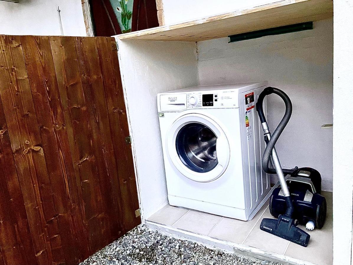 Monolocale Deluxe A 2,7 Km Dal Mare Per 2 Persone Apartment Siderno Exterior foto